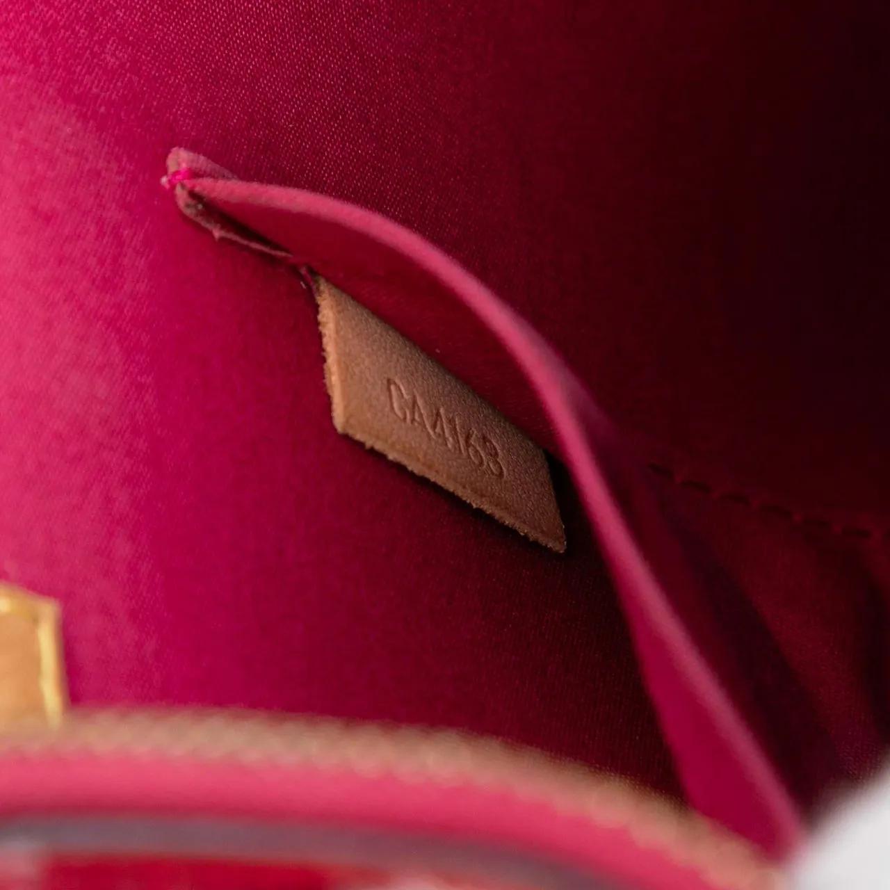 Thumbnail - Louis Vuitton Hobo Bags - Monogram Vernis Alma BB - Gr. unisize - in Rot - für Damen