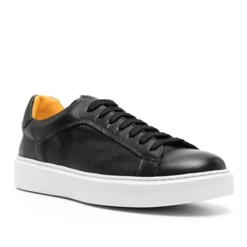 Doucal's Round-Toe Leather Sneakers Black Low-Top Sneaker