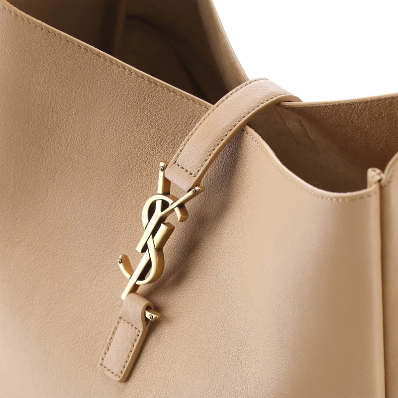 Saint Laurent Crossbody Bag Schultertasche aus Leder beige(Image 4)