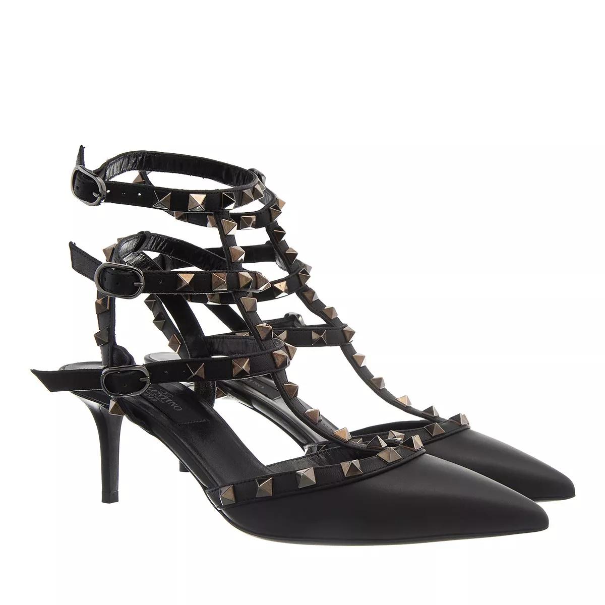 Rockstud ankle hot sale strap pump