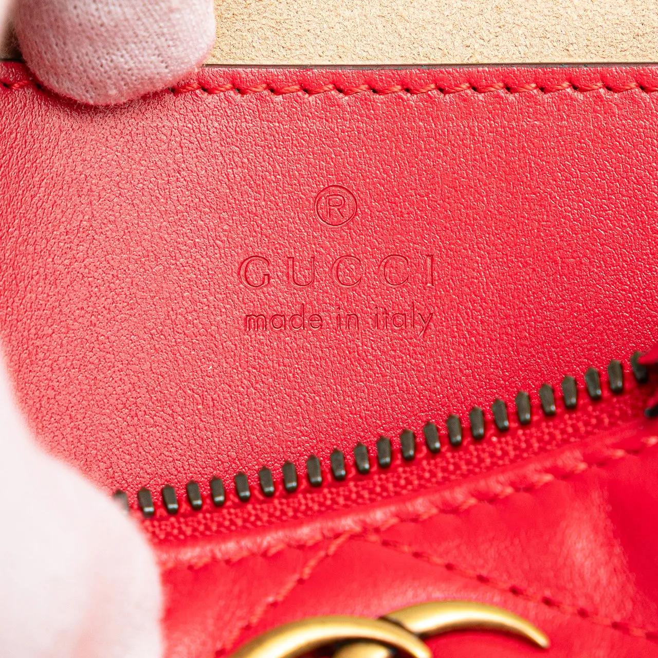 Thumbnail - Gucci Hobo Bags - GG Marmont Matelasse Leather Shoulder Bag - Gr. unisize - in Rot - für Damen