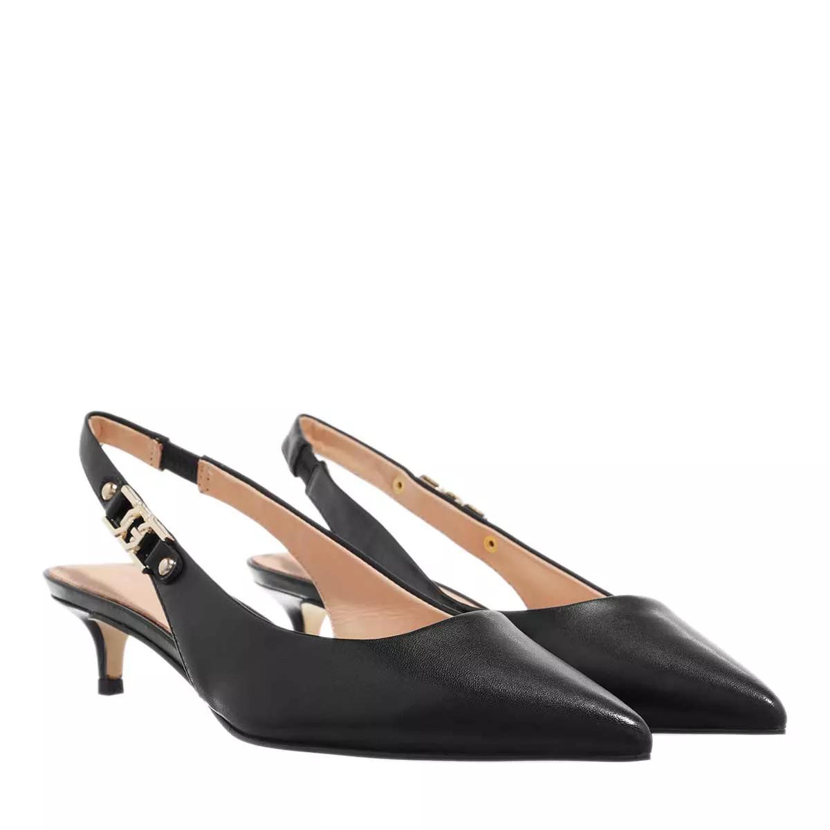 Guess hotsell pumps black