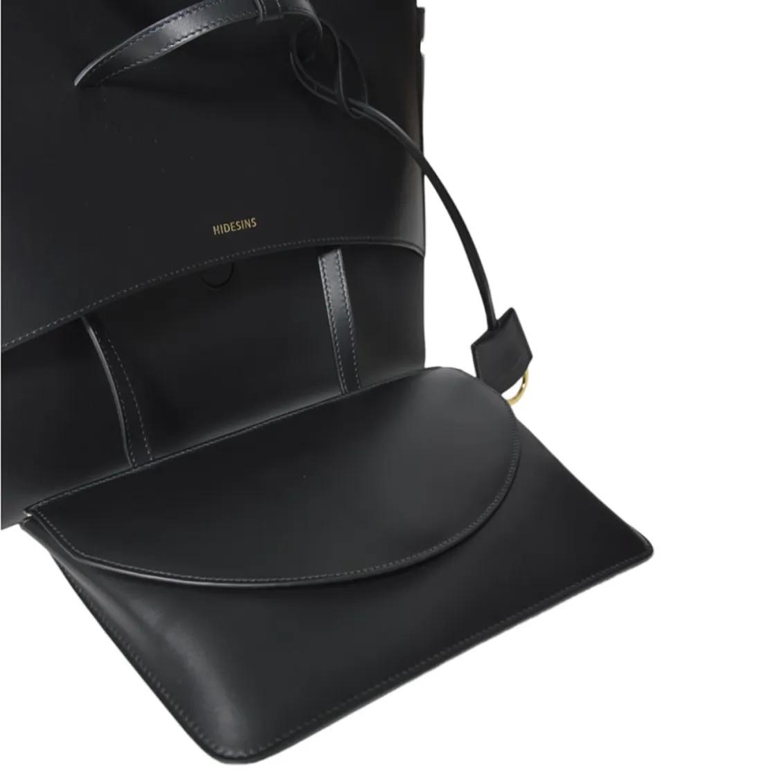 Hidesins Shoppers & Totes Black Leather Flap Shopper Bag L Large in zwart