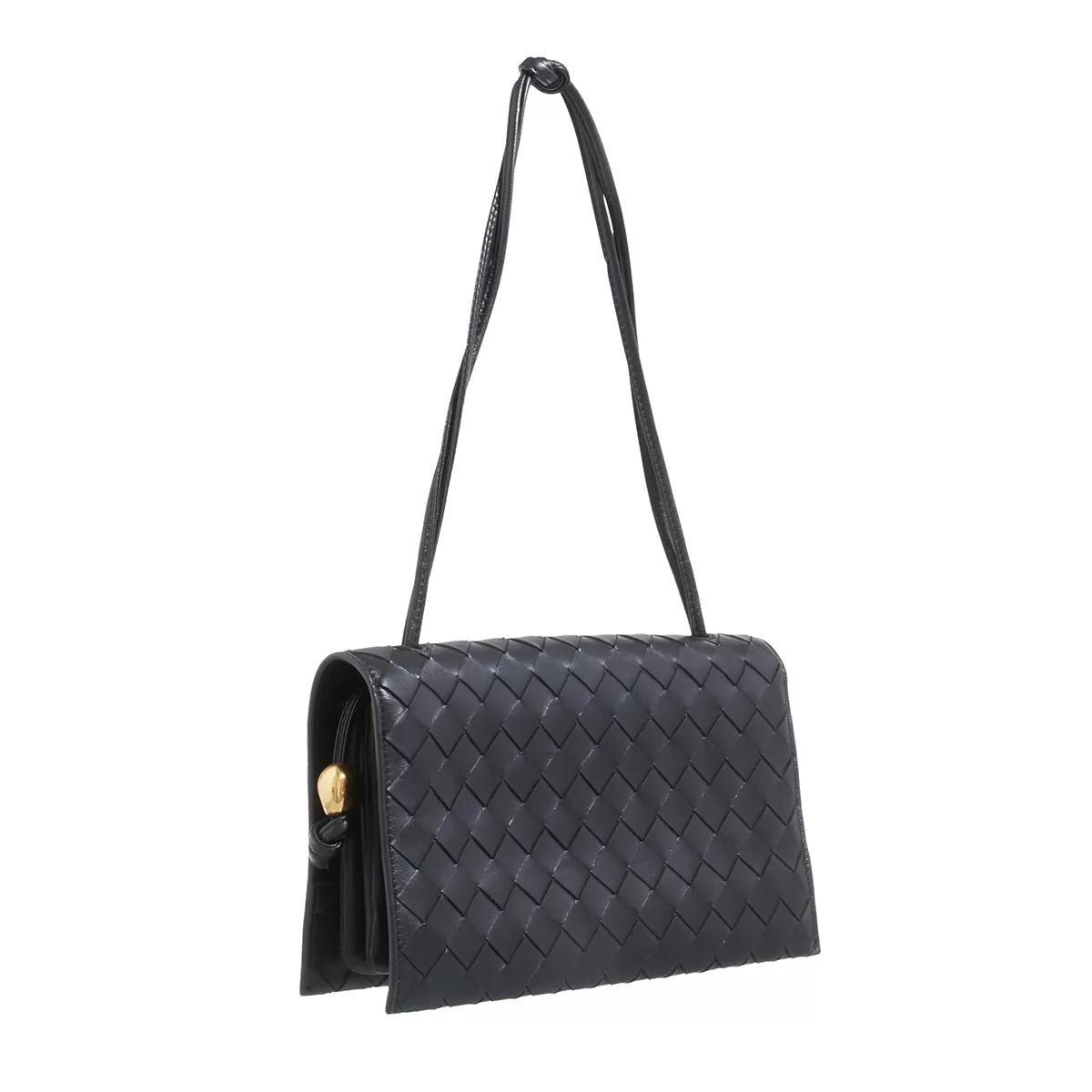 Bottega Veneta Crossbody bags Whirl Clutch in zwart