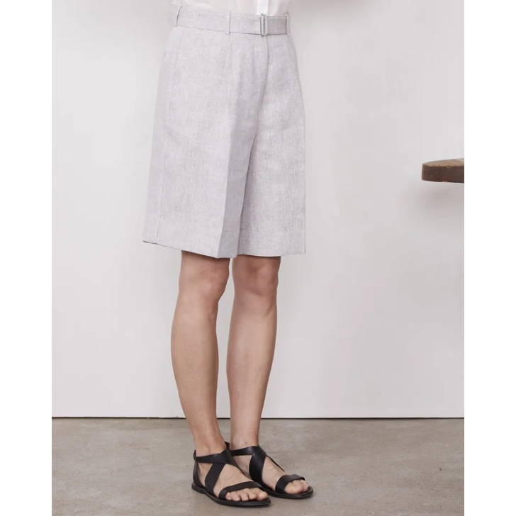 ショートパンツ Officine Generale High-Waisted Beige Shorts With Permanent Officine Generale High-Waisted Beige Shorts With Permanent