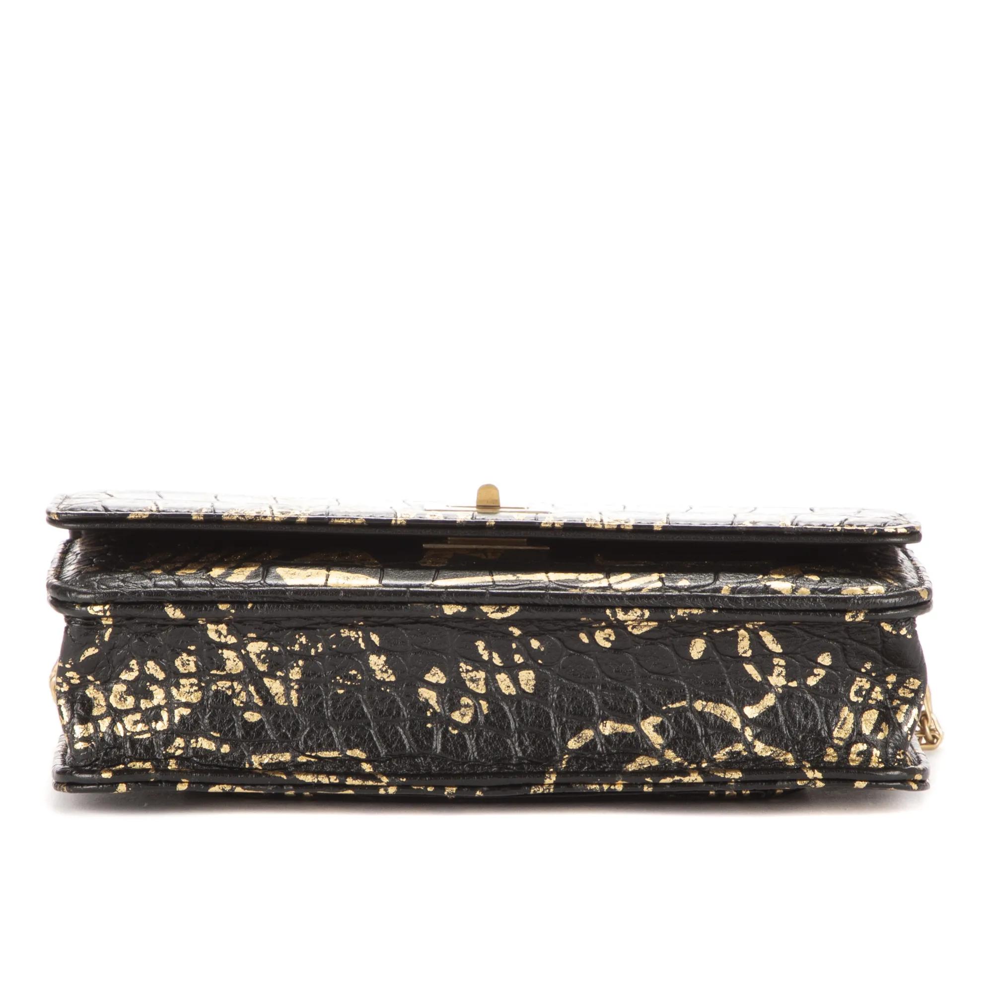 Thumbnail - Chanel Crossbody Bags - 2.55 Graffiti Crocodile Reissue Wallet On Chain - Gr. unisize - in Schwarz - für Damen