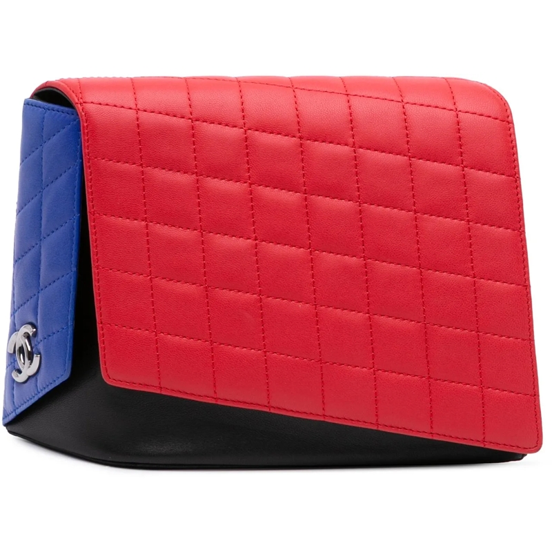 Chanel Pochette Quilted Lambskin Fresh Air Clutch rot