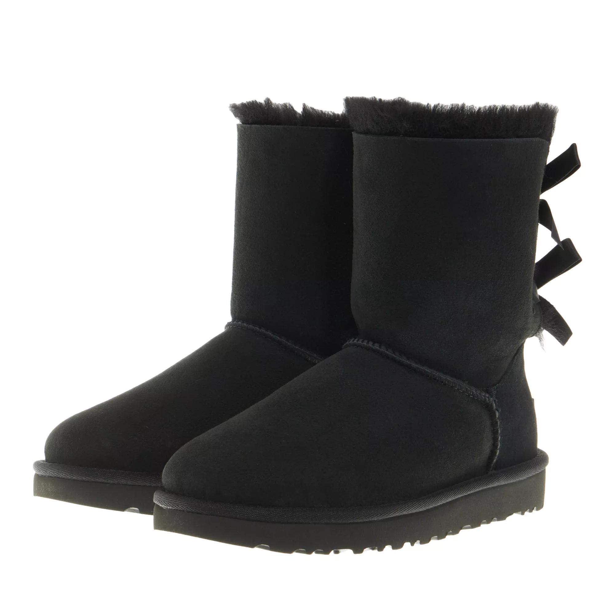 UGG Boots & Stiefeletten - W Bailey Bow Ii - Gr. 36 (EU) - in Schwarz - für Damen