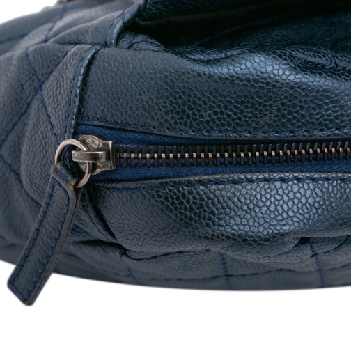 Chanel Sac à bandoulière 2012 Jumbo Quilted Caviar Easy Flap blau (Image 2)