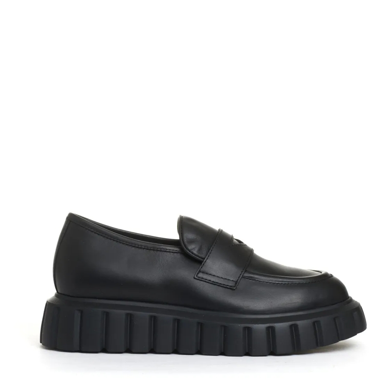Voile Blanche Balletschoenen Black Leather Loafer With Striped Rubber Sole Black