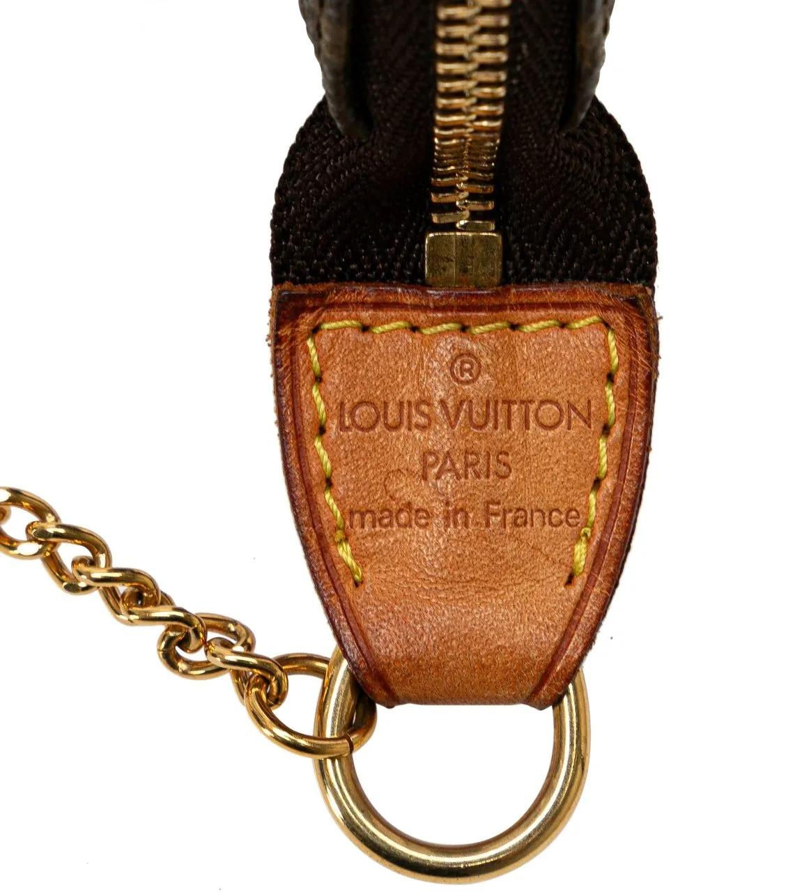 Valentino Garavani Crossbody bags Small Shoulder Bag Vain in crème