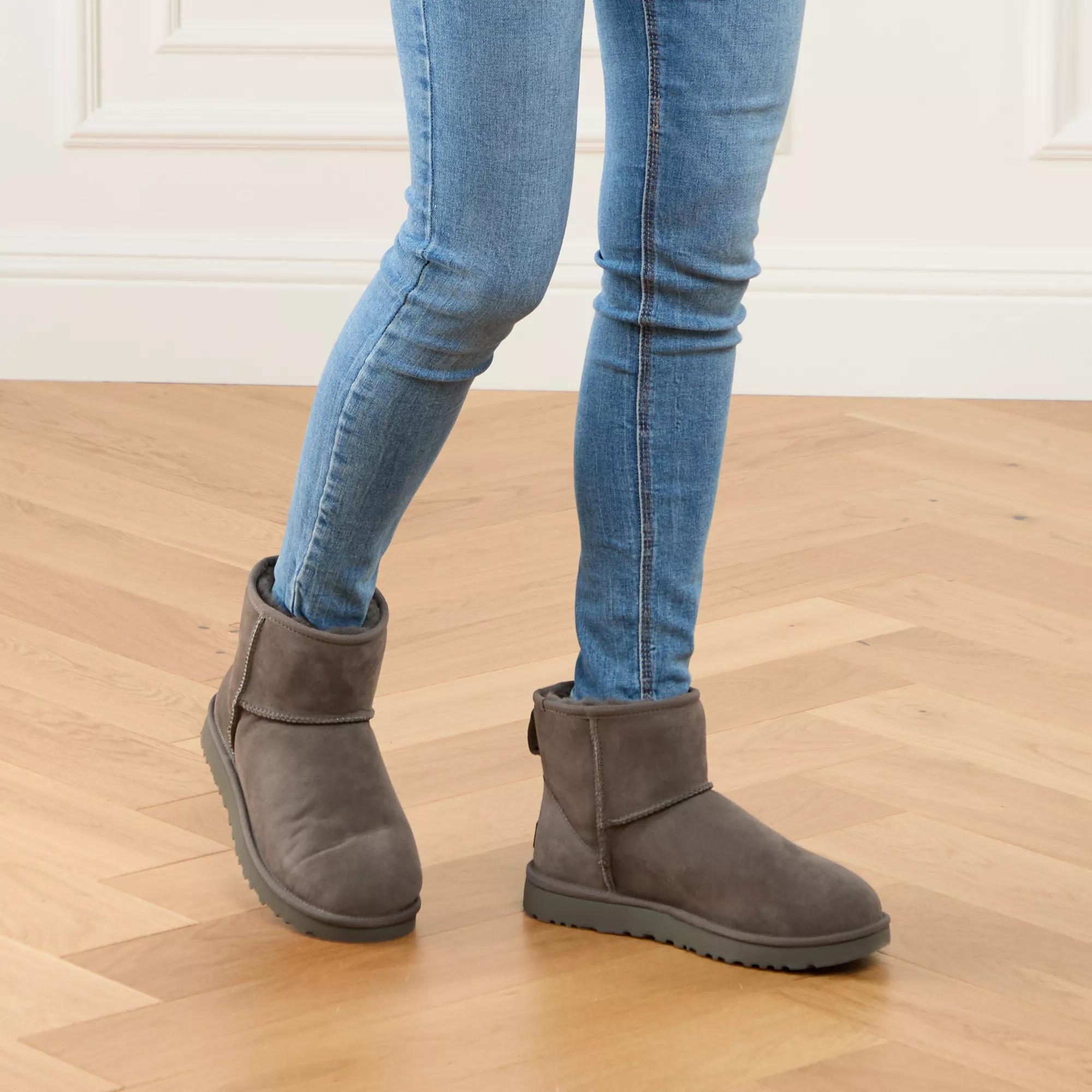 UGG W Classic Mini Ii Grey Winter Boot