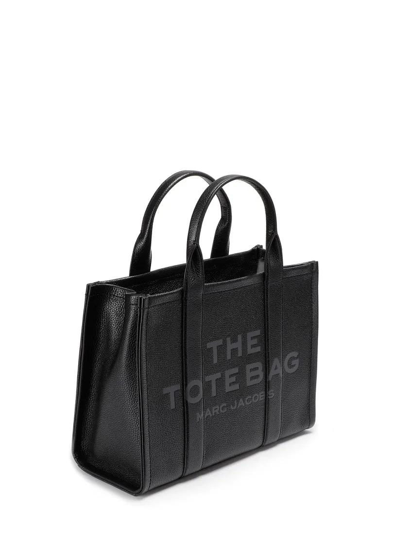 Marc Jacobs Shoppers & Totes Leather Handbag With Front Logo in zwart