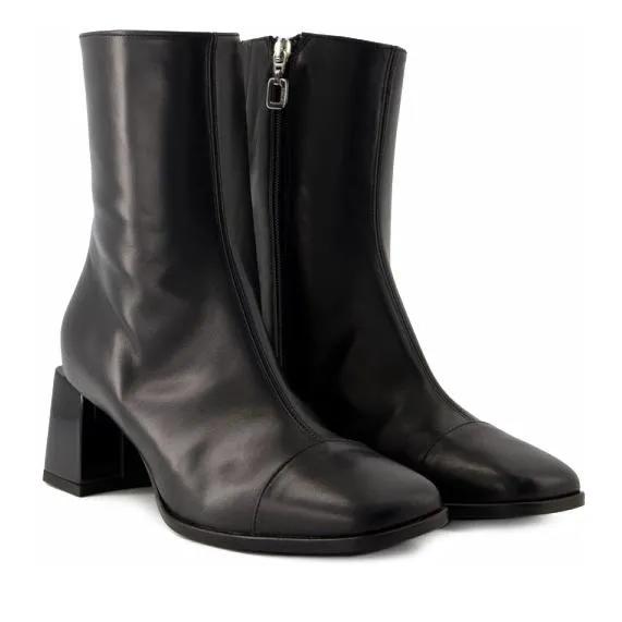 Carel Paris Boots & Stiefeletten - Odeon Boots - Leather - Black - Gr. 36 (EU) - in Schwarz - für Damen