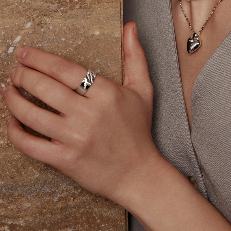 Ania Haie Mittellange Halskette 925er Sterlingsilber Shield Pendent silber(Image 2)