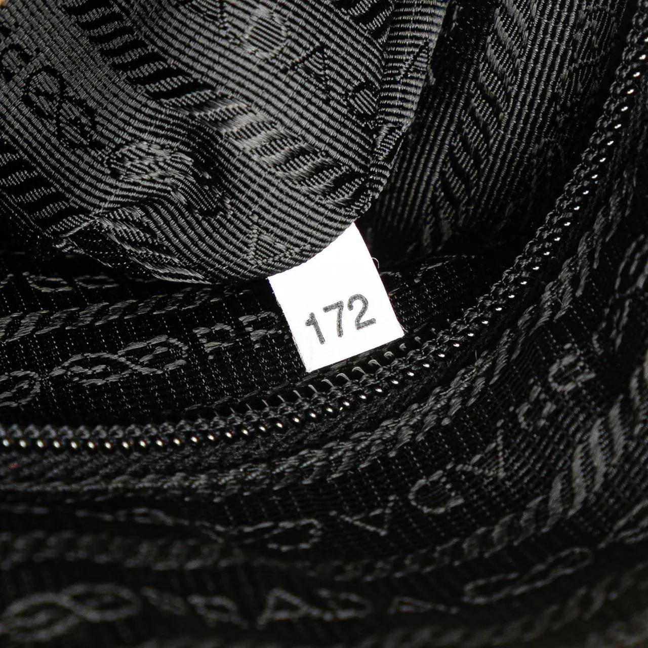 Thumbnail - Prada Hobo Bags - Vitello Trimmed Tessuto Zip Top Crossbody - Gr. unisize - in Schwarz - für Damen