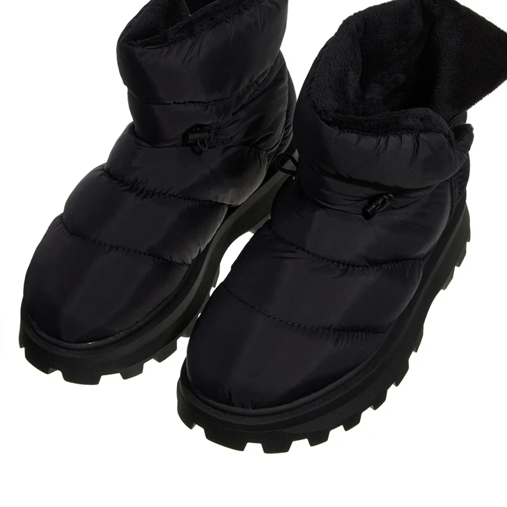 Steve Madden Snowy Black Winter Boot