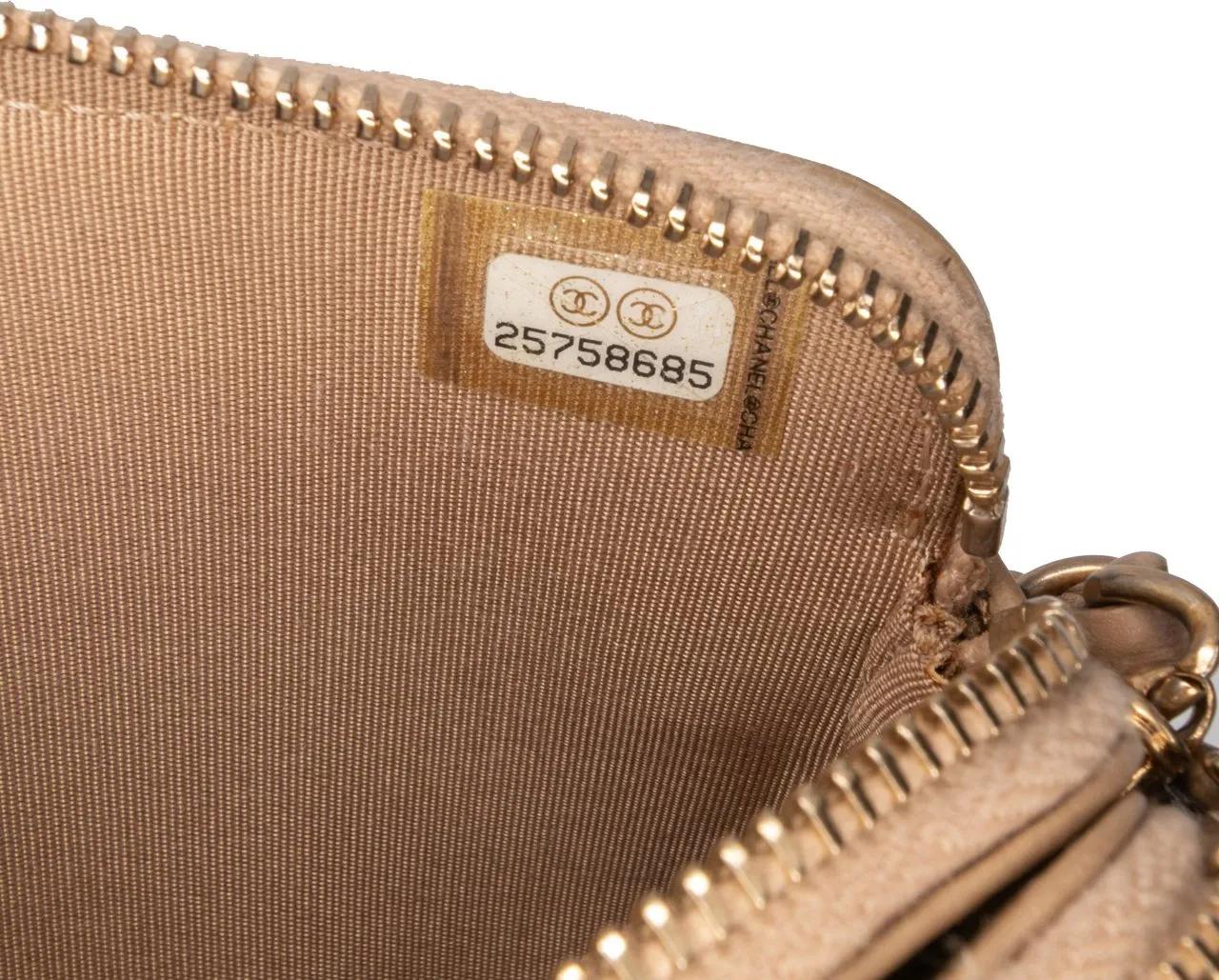 Thumbnail - Chanel Hobo Bags - Caviar CC Filigree Crossbody - Gr. unisize - in Braun - für Damen