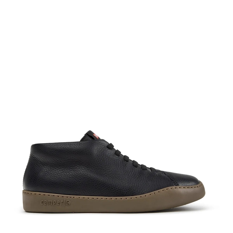 Camper Low-Top-Sneaker Peu Touring ist eine sportliche und zeitgenössisch schwarz