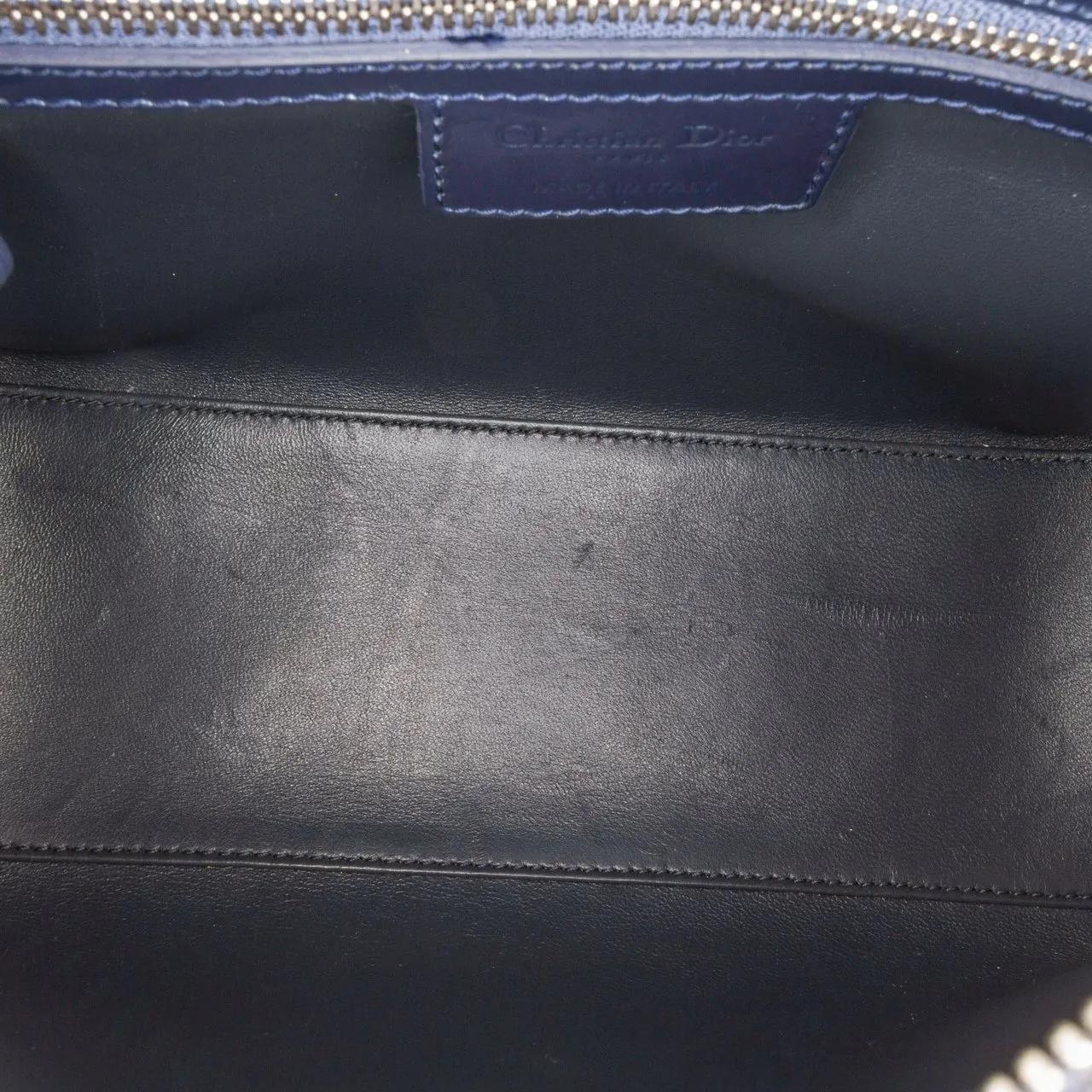 Thumbnail - Christian Dior Hobo Bags - 2015 Medium Metallic Patent Microcannage Lady Dior - Gr. unisize - in Blau - für Damen