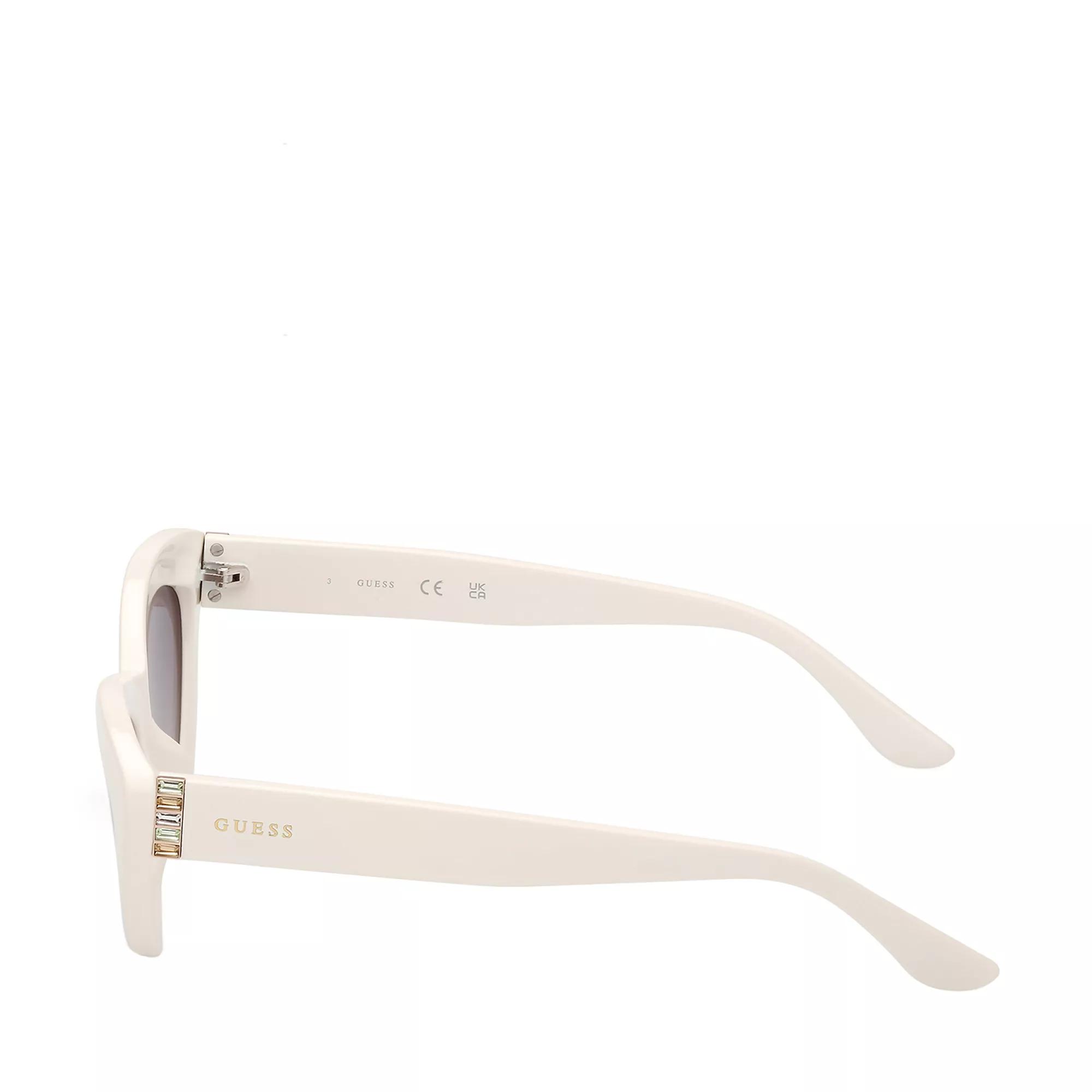 Guess sunglasses 2024 white frame