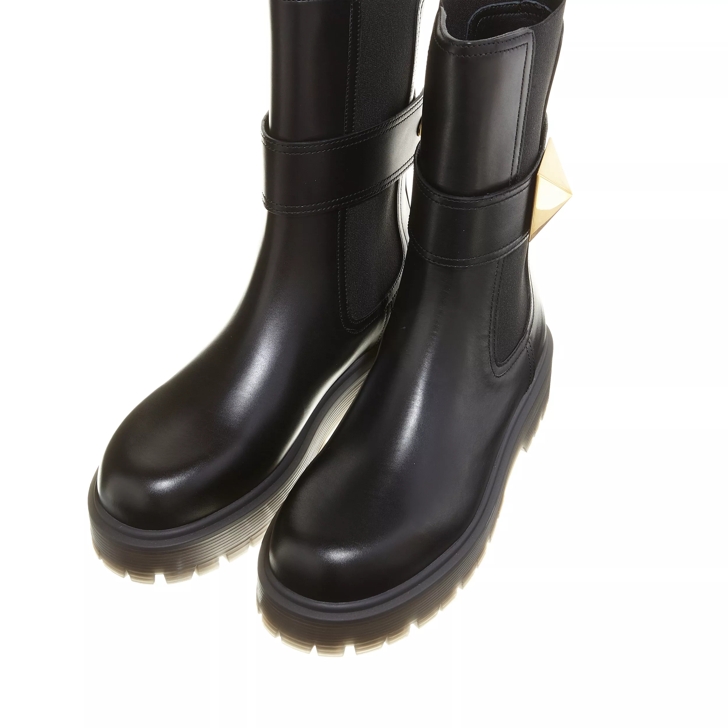 Valentino chelsea hot sale boots womens