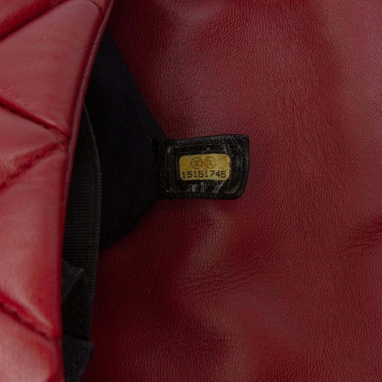 Thumbnail - Chanel Hobo Bags - Large Quilted Lambskin New Bubble Flap - Gr. unisize - in Rot - für Damen