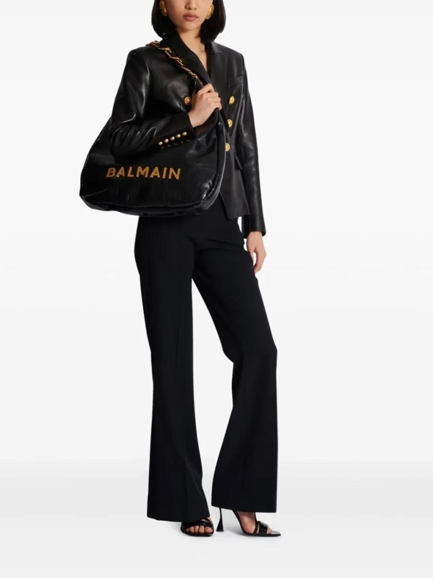 Balmain Shoppers & Totes Quilted Black Calf Leather Tote With Chain-Link Ha in zwart