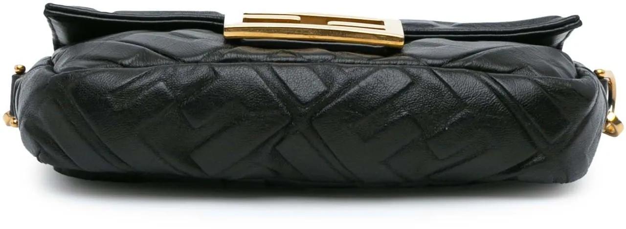 Fendi Crossbody bags 2010-2024 Mini Zucca Embossed Leather Baguette Sat in zwart