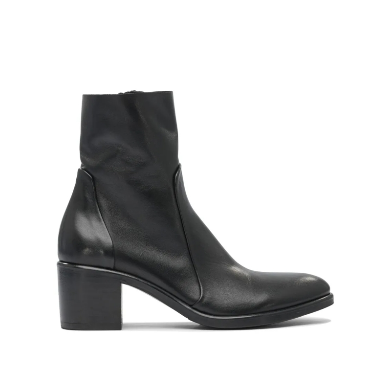Strategia Bottes Black Leather Ankle Boots With Polished Finish Black