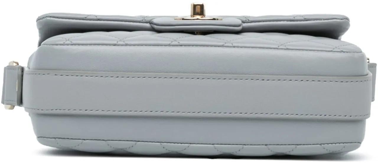 Chanel Shoppers Quilted Calfskin Bolero de Flap in grijs