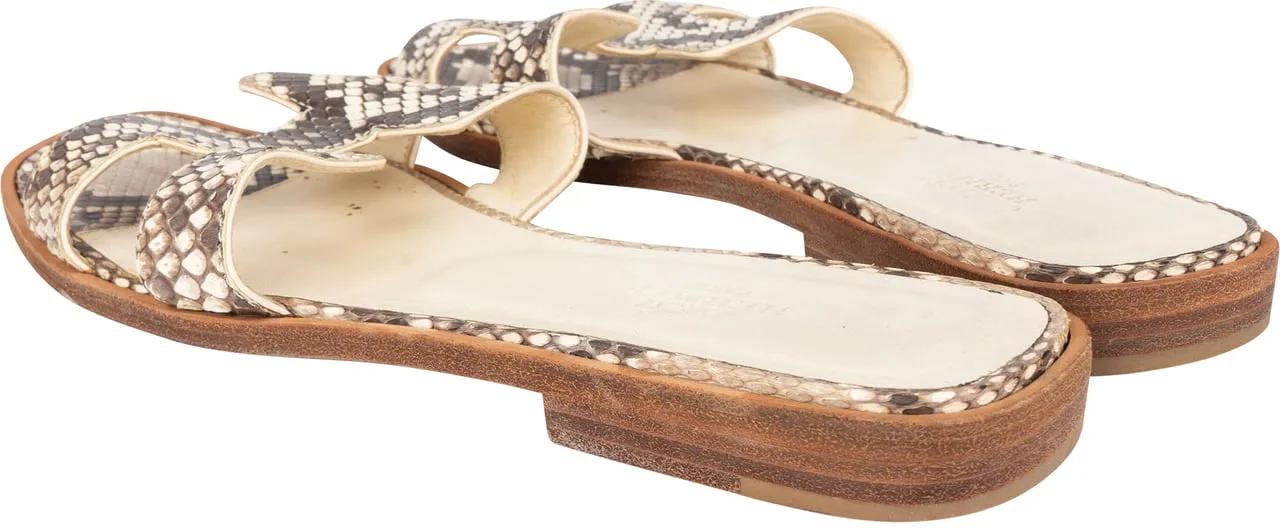 Thumbnail - Hermès Sandalen - Hermes Python Leather Oran Sandals (36,5) - Gr. ONE_SIZE - in Bunt - für Damen