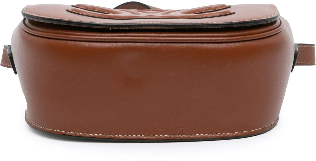 Celine Shoppers Calfskin Triomphe Folco Crossbody in bruin