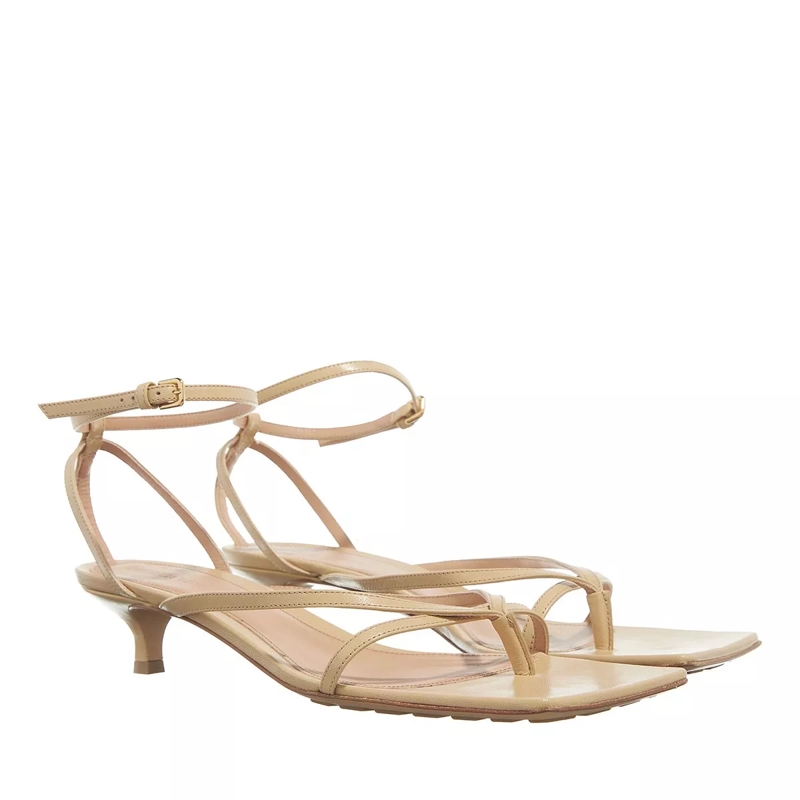 Bottega Veneta Riemchensandalen Leather Strech Sandals Cane Sugar
