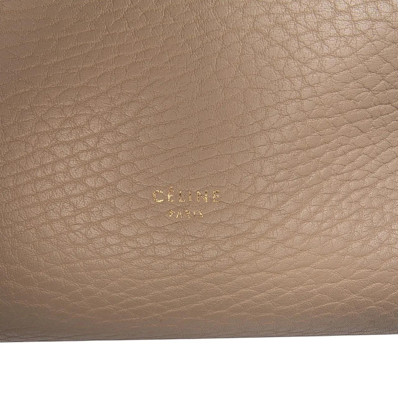 Thumbnail - Celine Crossbody Bags - Medium Grained Calfskin Tie Knot Handbag - Gr. unisize - in Braun - für Damen