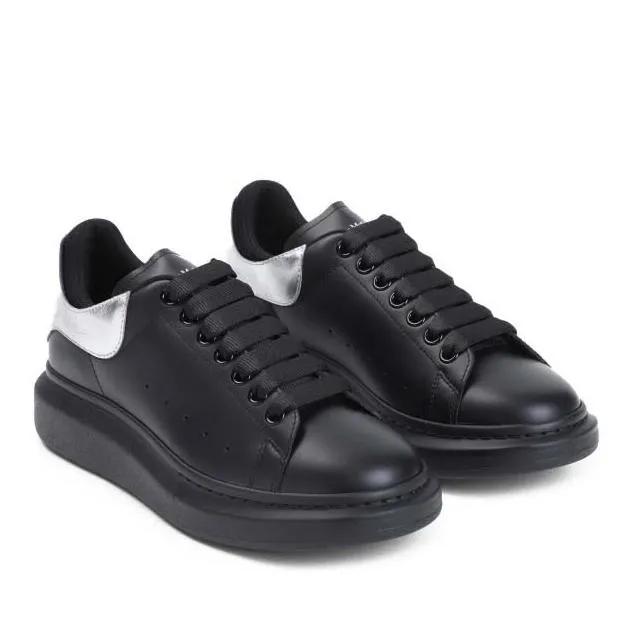 Alexander McQueen Low-Top Sneaker - Black Calf Leather Sneakers - Gr. 43 (EU) - in Schwarz - für Damen