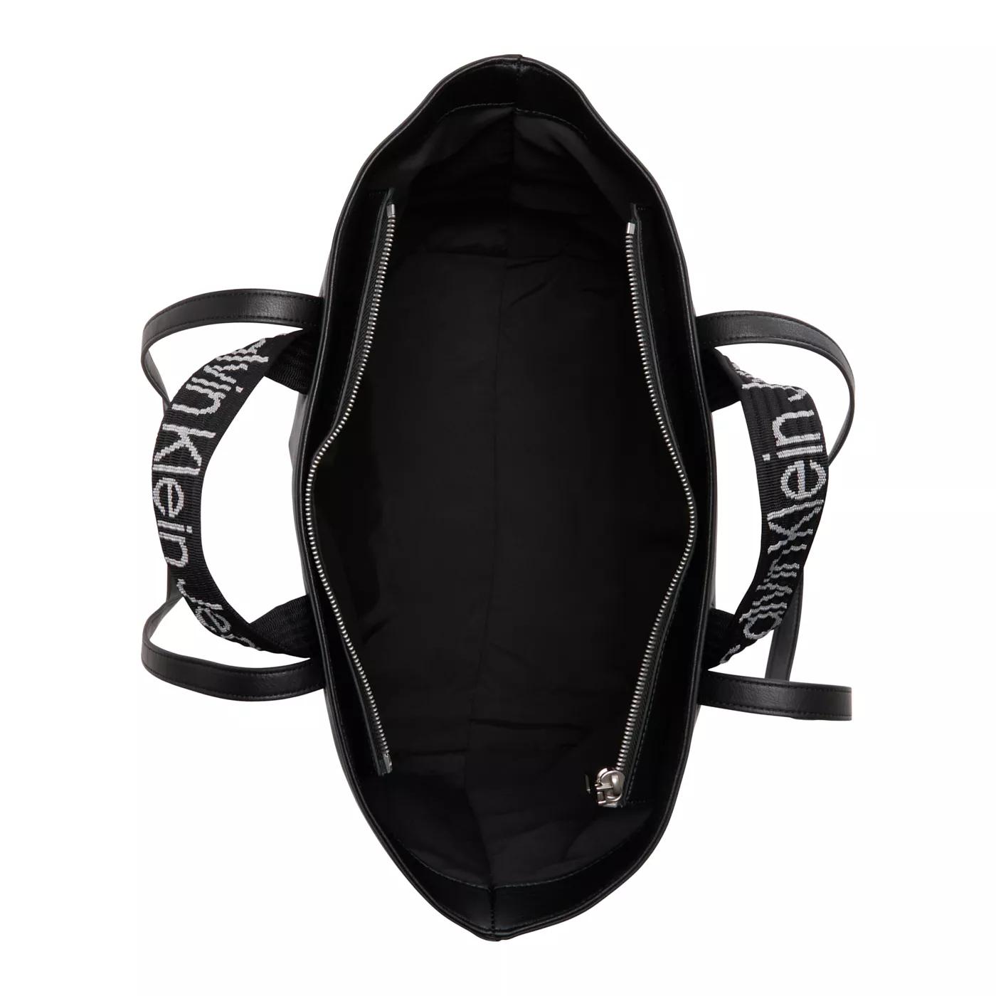 Calvin Klein Shoppers Ultralight Schwarze Shopper K60K61146 in zwart