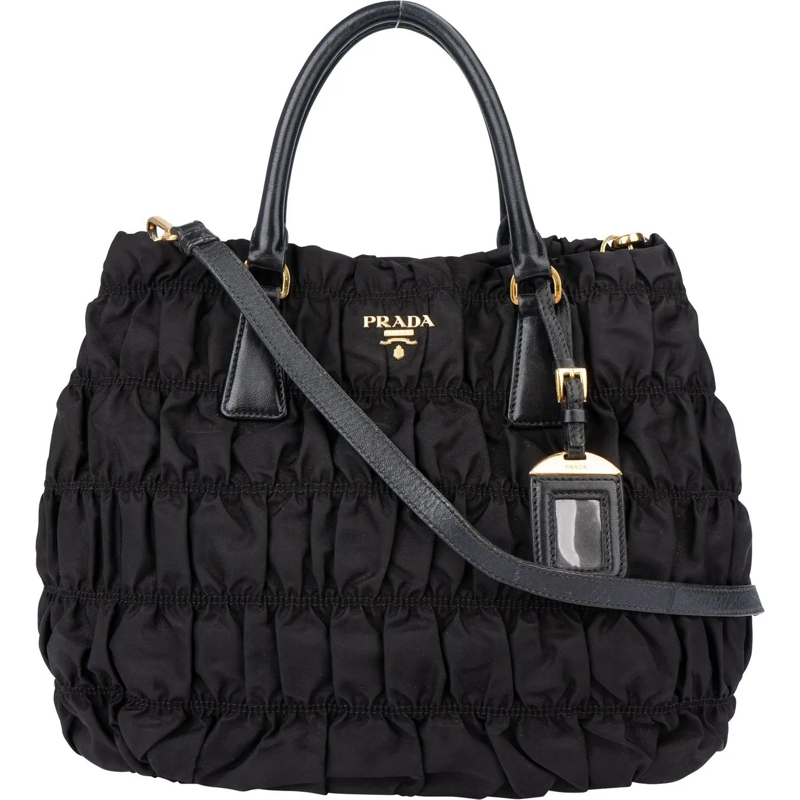 Prada Sac à bandoulière Prada Quilted Nylon City Handbag schwarz