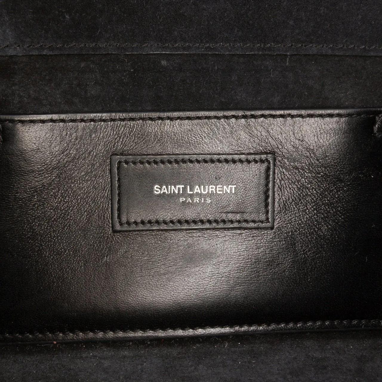 Thumbnail - Saint Laurent Clutches - Croc Embossed Leather Monogram Cassandre Clutch - Gr. unisize - in Schwarz - für Damen