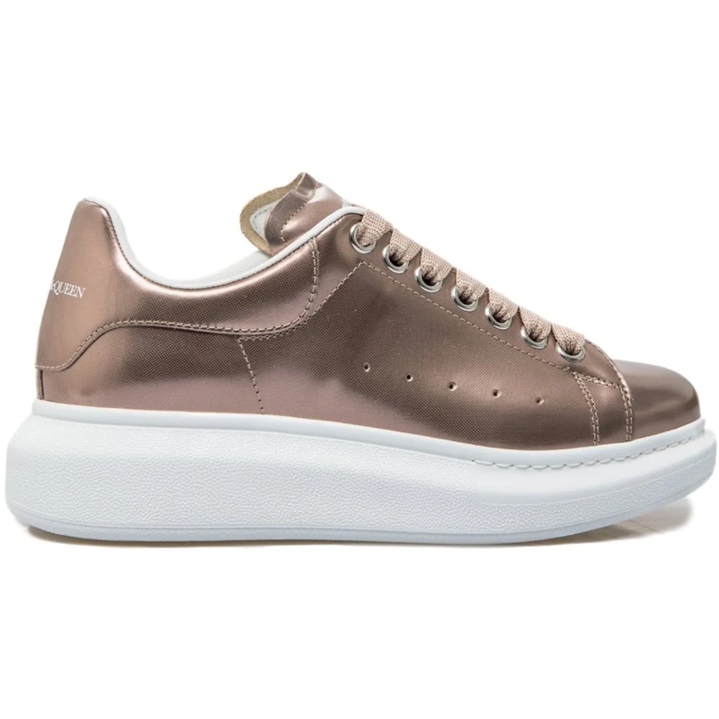 Alexander McQueen Low-Top-Sneaker Larry Techy Oversized Lace-up Sneakers beige