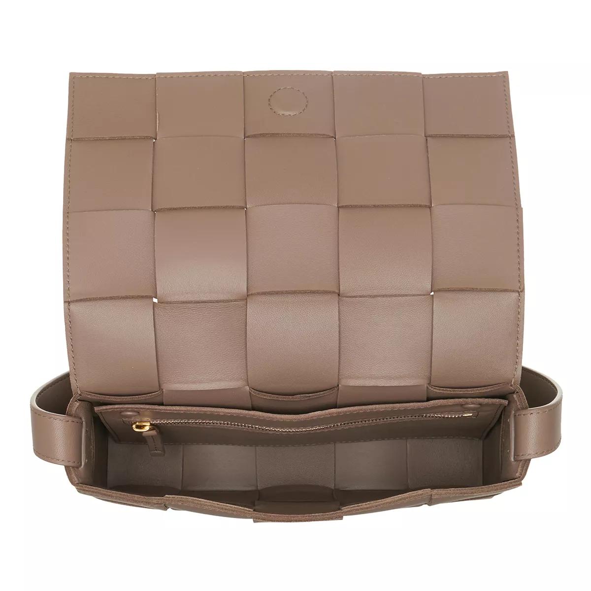 Bottega Veneta Crossbody bags Cassette Crossbody Bag Leather in bruin
