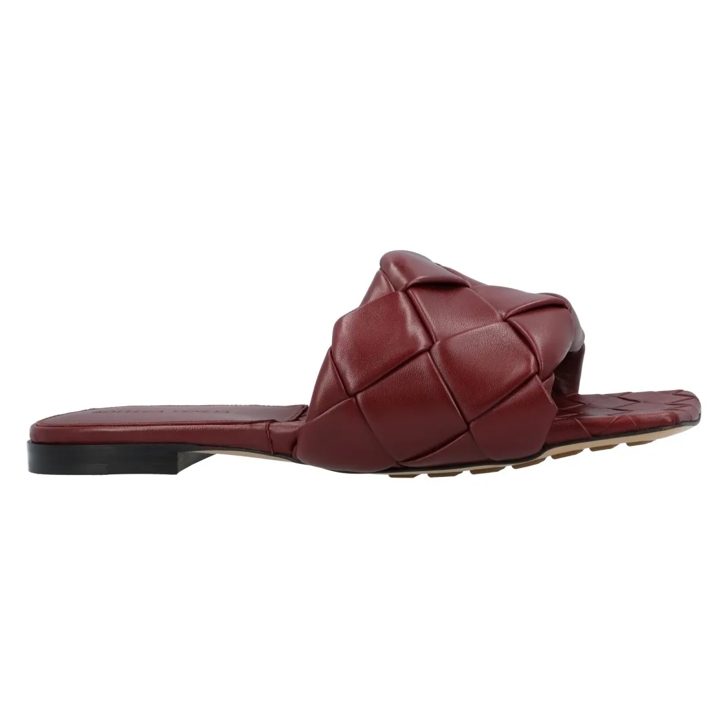 サンダル・ミュール Bottega Veneta Lido Flat Sandal Red BOTTEGA VENETA Nappa Maxi Intrecciato Lido 90mm Mule Sandals