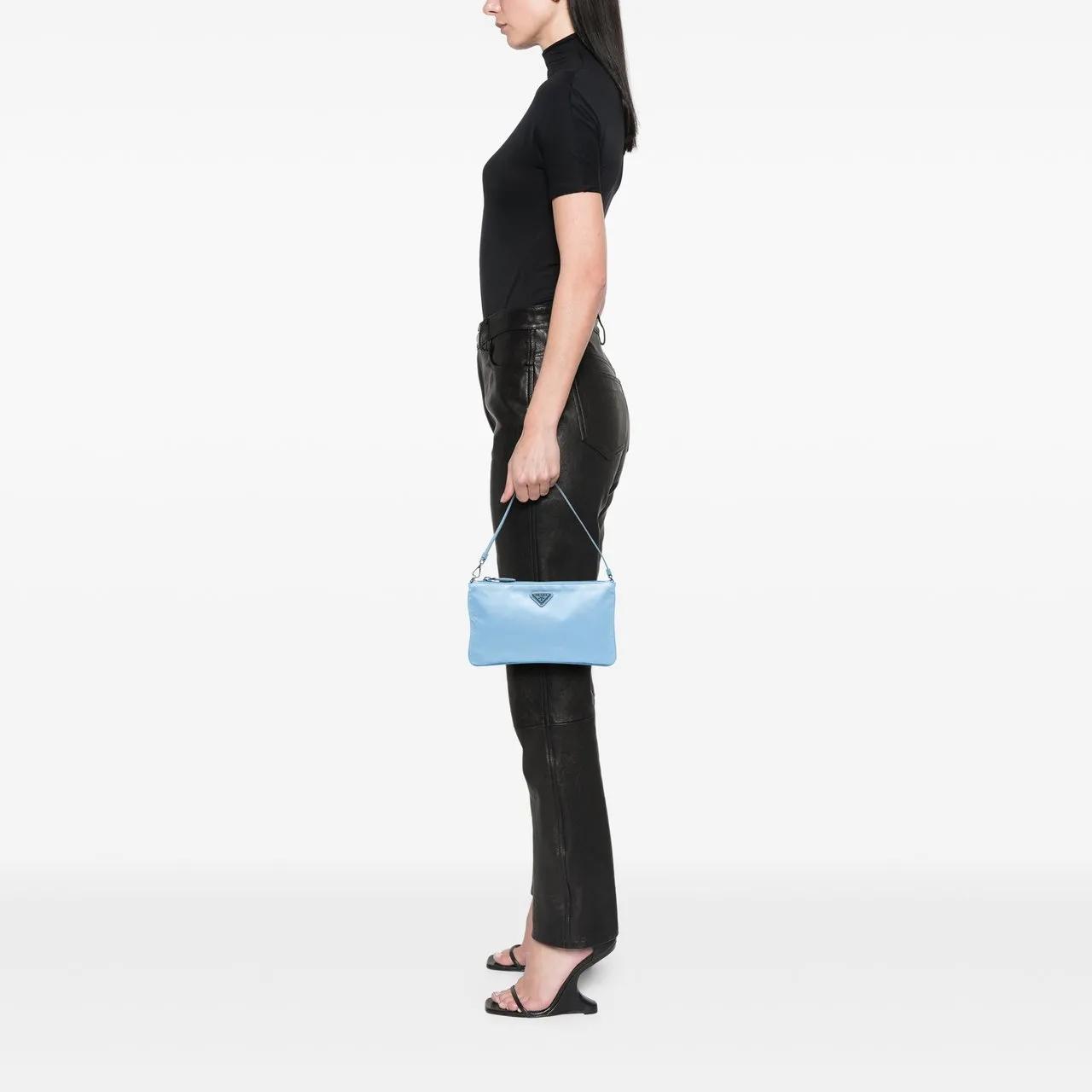 Thumbnail - Prada Hobo Bags - Re Nylon Pochette - Gr. unisize - in Blau - für Damen