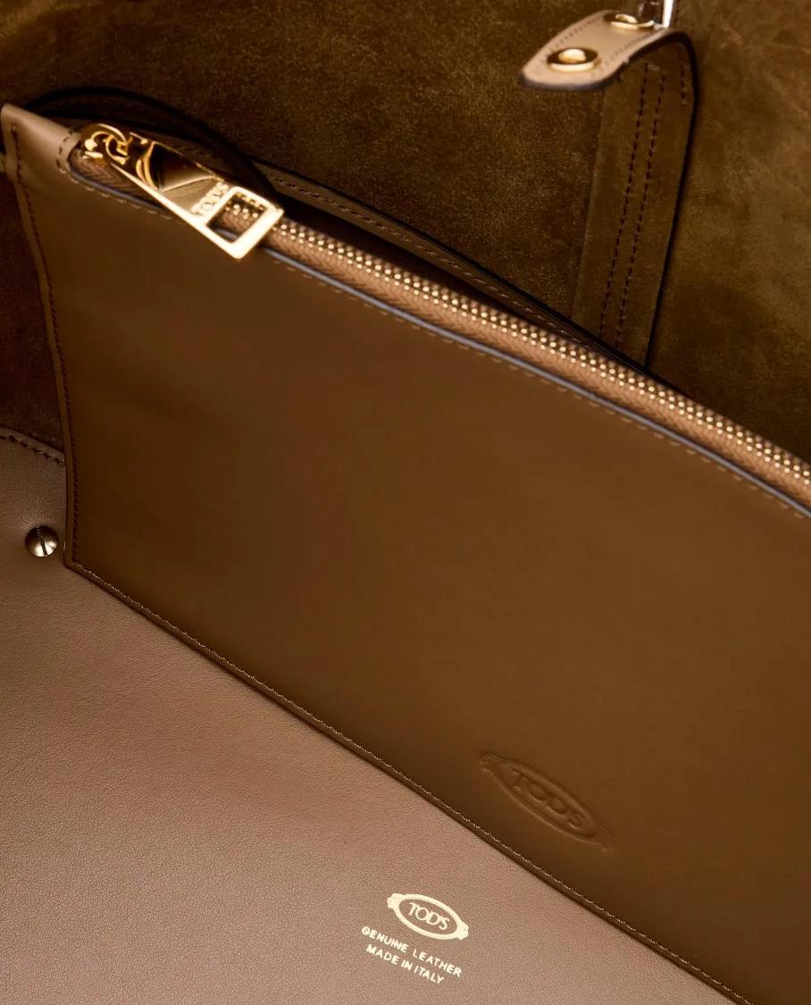 TOD'S Shoppers & Totes Dbm Shopping Bag in bruin