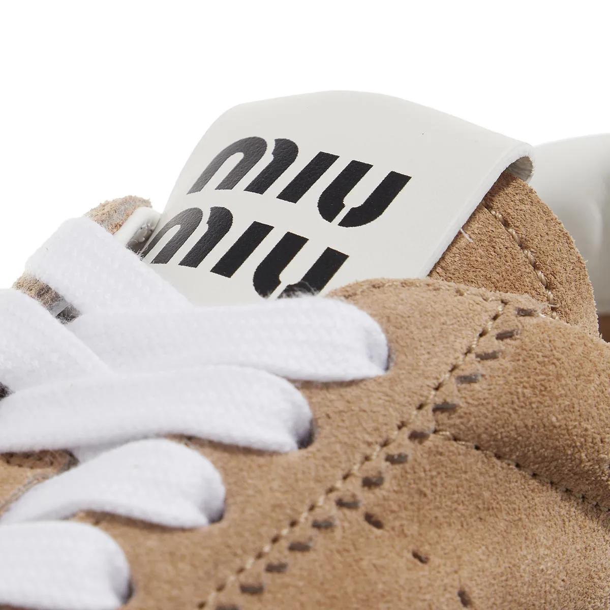 Miu Low-Top Sneakers Desert Suede Sneaker in beige