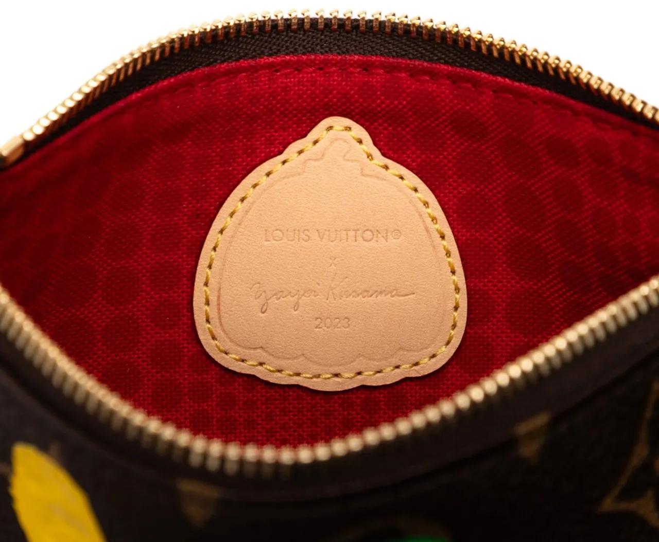 Thumbnail - Louis Vuitton Crossbody Bags - Yayoi Kusama Monogram Painted Dots Mini Pochette A - Gr. unisize - in Braun - für Damen