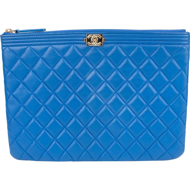 Chanel Sac à bandoulière Chanel Quilted Lambskin Boy CC Clutch blau