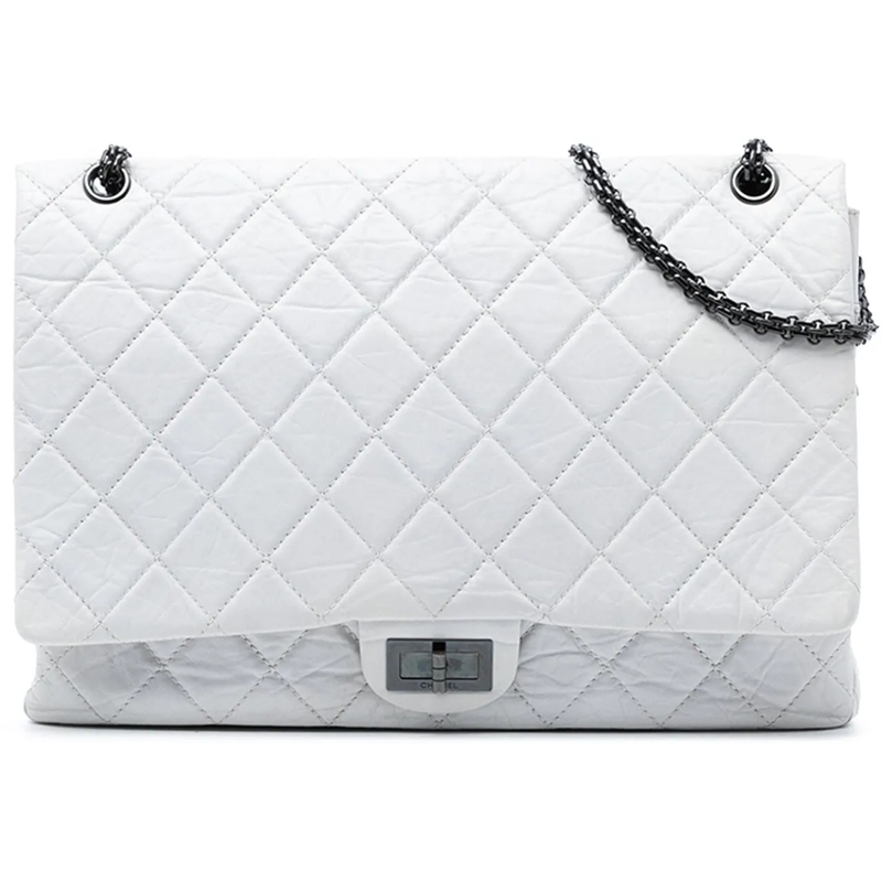 Chanel Schultertasche Maxi Quilted Aged Calfskin Reissue 2.55 Single Fla weiß