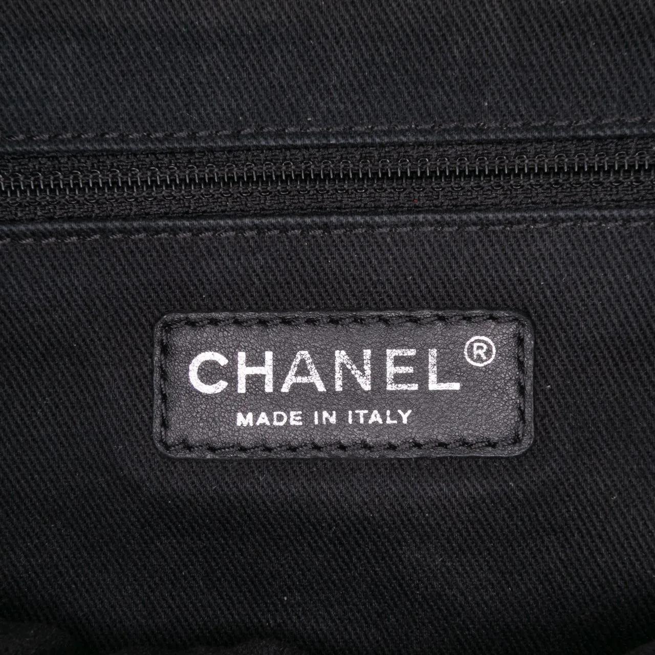 Thumbnail - Chanel Hobo Bags - Medium Quilted Iridescent Caviar Easy Flap - Gr. unisize - in Blau - für Damen