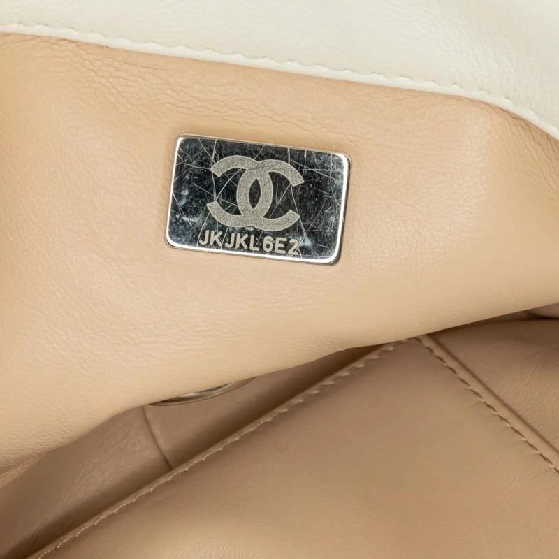 Chanel Schultertasche Mini Quilted Lambskin Chain Rows Flap weiß